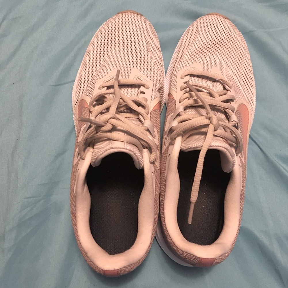 Grey Nike women’s runners